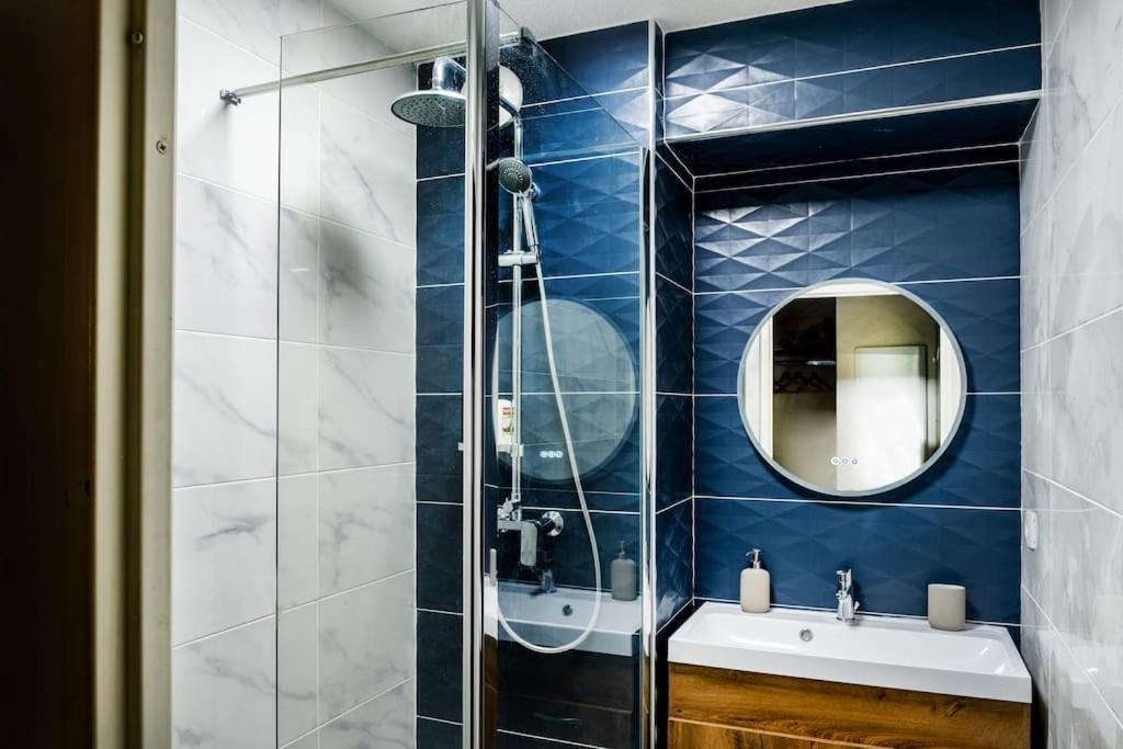 Lourde Center Apartment 3 Bed With Parking Lourdes Dış mekan fotoğraf